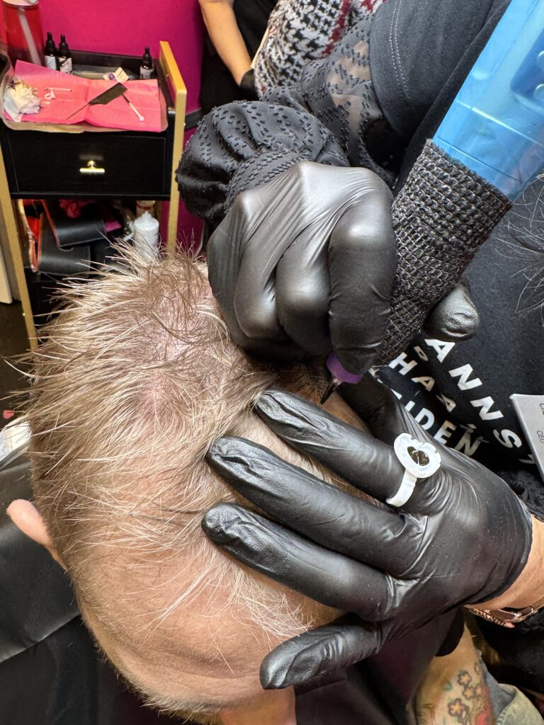 Sascha Mylenbusch Exklusiv Hair & Style - Kopfhautpigmentierung mit HeadSkin Coloring in Berlin und Düsseldorf